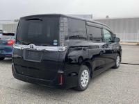 Toyota VOXY 2016