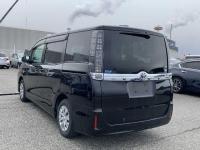 Toyota VOXY 2016