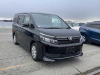 Toyota VOXY 2016