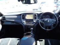 Toyota CROWN HYBRID 2018