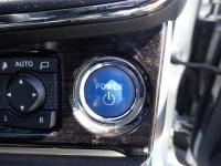 Toyota CROWN HYBRID 2018