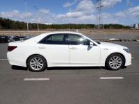 Toyota CROWN HYBRID 2015