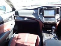 Toyota CROWN HYBRID 2015