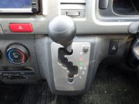 Toyota HIACE VAN 2005