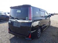 Toyota NOAH 2018