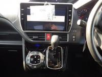 Toyota NOAH 2018