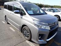 Toyota VOXY 2015