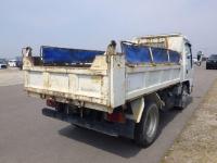 Isuzu ELF TRUCK 2011