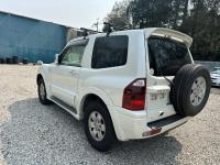 Mitsubishi PAJERO 2006