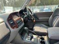 Mitsubishi PAJERO 2006