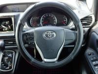Toyota VOXY 2015