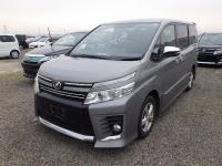 Toyota VOXY 2015