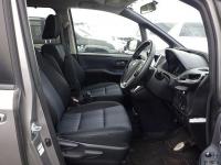 Toyota VOXY 2015