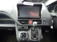 Toyota VOXY 2015