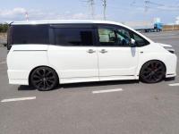 Toyota NOAH 2016