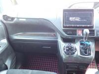 Toyota NOAH 2016