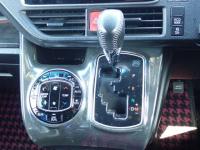 Toyota NOAH 2016