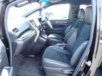 Toyota VELLFIRE 2021