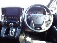 Toyota VELLFIRE 2021
