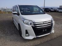 Toyota NOAH 2015