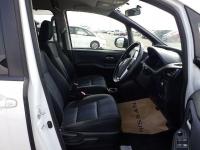 Toyota NOAH 2015