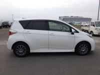 Toyota RACTIS 2011