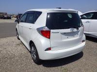 Toyota RACTIS 2011