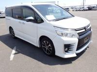 Toyota VOXY 2016