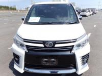 Toyota VOXY 2016
