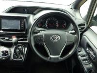Toyota VOXY 2016