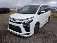 Toyota VOXY 2017