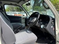 Toyota HIACE VAN 2003
