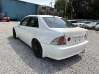 Toyota ALTEZZA 2000