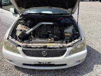 Toyota ALTEZZA 2000