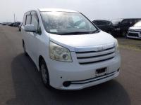 Toyota NOAH 2008