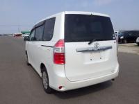 Toyota NOAH 2008
