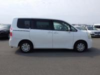 Toyota NOAH 2008