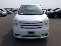 Toyota NOAH 2008