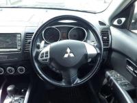 Mitsubishi OUTLANDER 2008