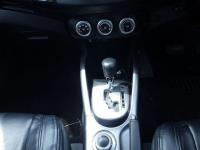 Mitsubishi OUTLANDER 2008