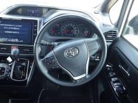 Toyota VOXY 2018