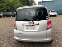 Toyota RACTIS 2010