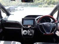 Toyota ESQUIRE 2017