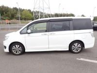 Honda STEPWAGON SPADA 2015