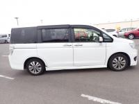 Honda STEPWAGON SPADA 2015