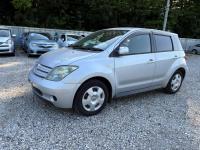 Toyota IST 2004