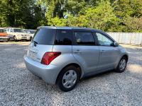 Toyota IST 2004