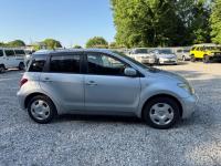 Toyota IST 2004