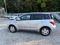 Toyota IST 2004