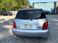 Toyota IST 2004